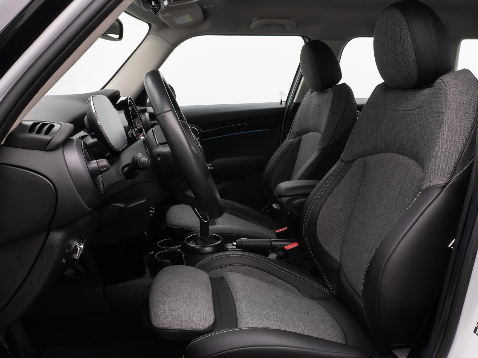 MINI Cooper lassic Leder Komfort Kamera DAB Sport 