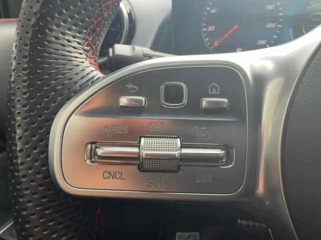 Mercedes-Benz GLB 180 AMG Line GLB 180 d