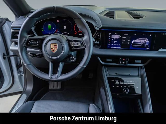 Porsche Macan 4