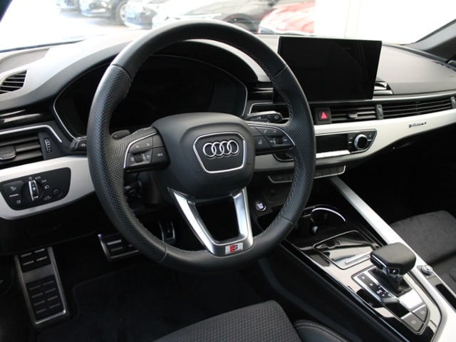 Audi A4 45 TFSI Avant Quattro S-Line S-Tronic