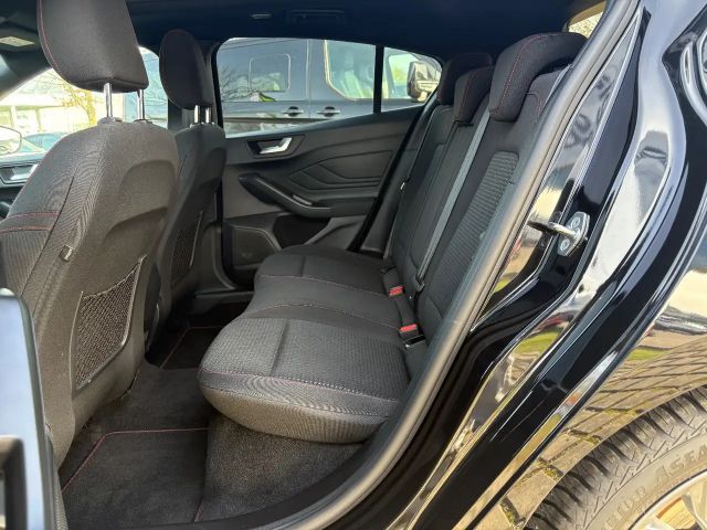 Ford Focus ST Line