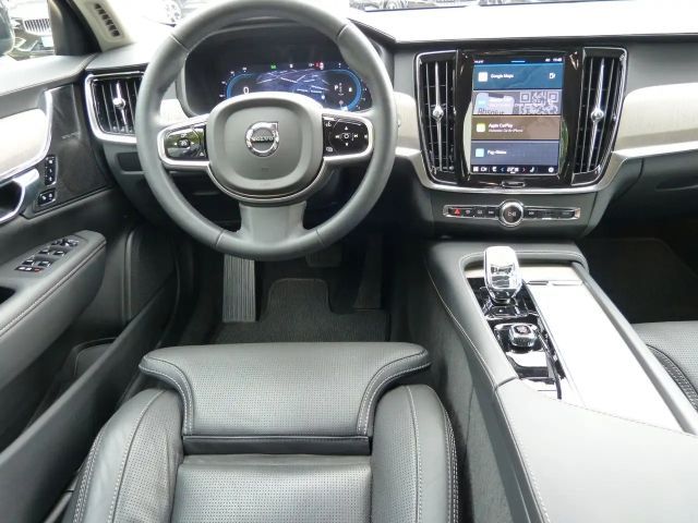 Volvo V90 Cross Country AWD Plus