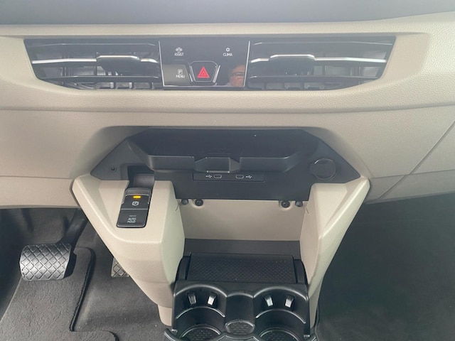 Volkswagen Multivan 2.0 TDI Life