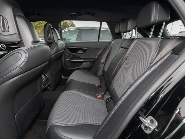 Mercedes-Benz C 300 C 300 e Estate