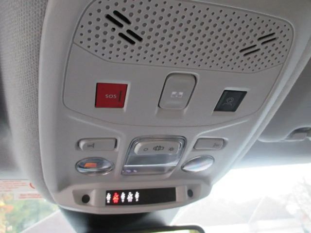 Citroën ë-C4 X Shine