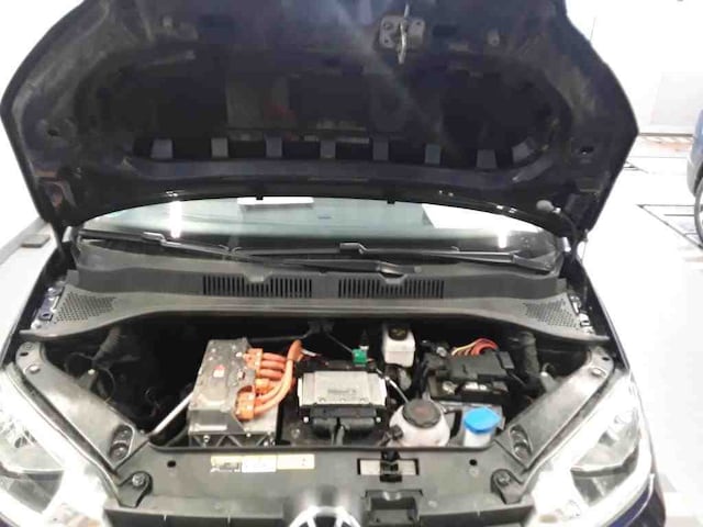 Volkswagen e-up! Automatik NAVIV. KAMERA ALU APS SITZHEIZUNG CLIMATRONIC