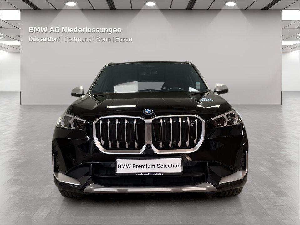 BMW iX1 xDrive30