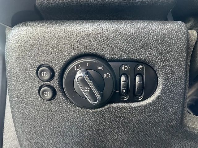 MINI John Cooper Works MINI One * LED * JCW-Paket * Erstbesitz *