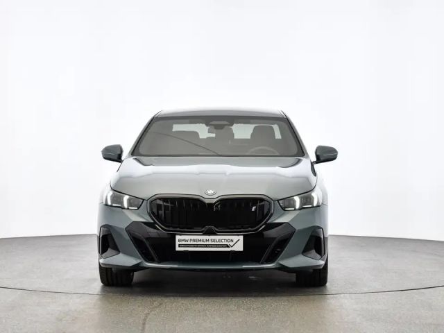 BMW i5 Sedan