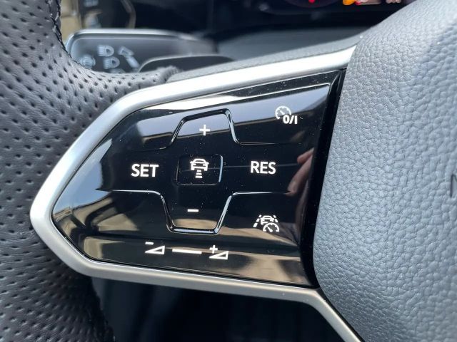 Volkswagen Golf 4Motion DSG R-Line