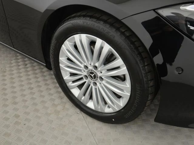 Mercedes-Benz C 180 AVANTGARDE Sedan