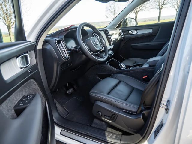 Volvo XC40 Dark Plus