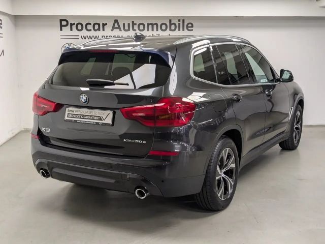 BMW X3 xDrive30e