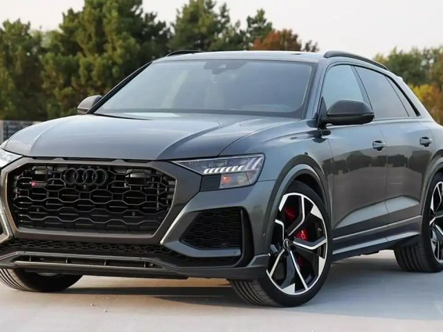 Audi RS Q8 DYNAMIK*ABT*KERAMIK*MATRIX*STHZG*SITZKL*23''