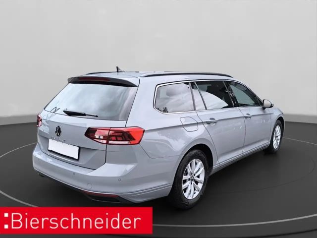 Volkswagen Passat 1.5 TSI Business DSG Variant