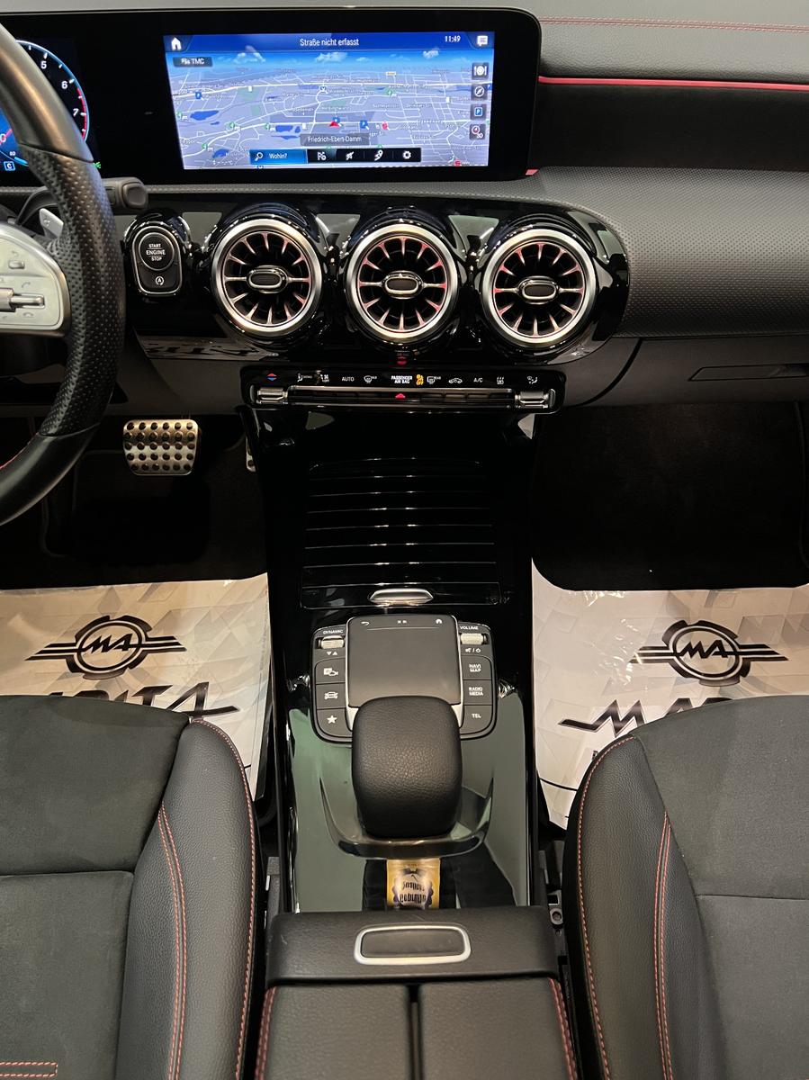 Mercedes-Benz CLA 200 AMG Line Sedan