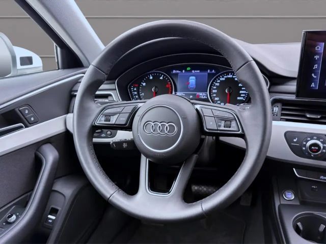 Audi A4 30 TDI Avant