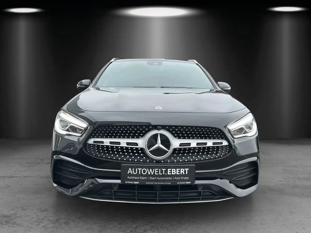 Mercedes-Benz GLA 200 AMG Line