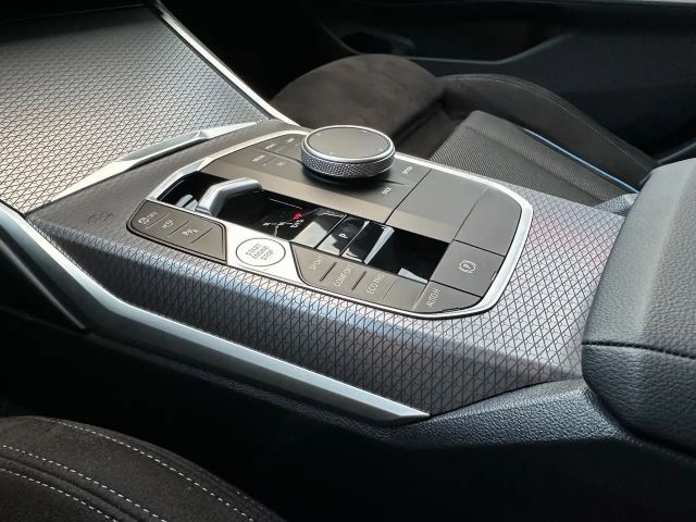 BMW 330 330d M-Sport Touring xDrive