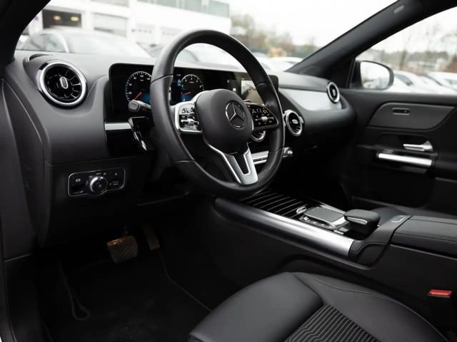 Mercedes-Benz GLA 200 Progressive