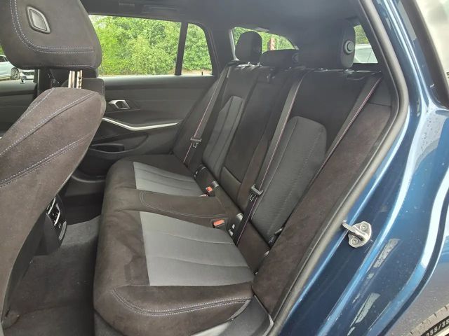 BMW 330 330e M-Sport Touring