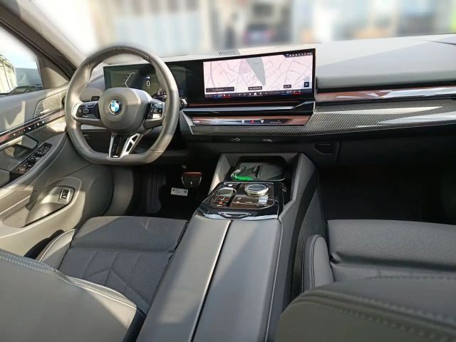 BMW 540 540d M-Sport Touring xDrive