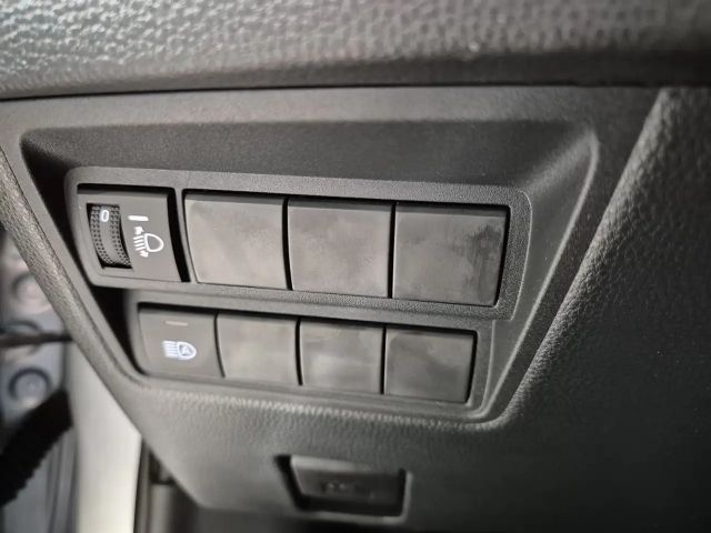 Mazda 2 Hybrid 1.5L Hybrid VVT-i 116 CVT FWD Centre-Line