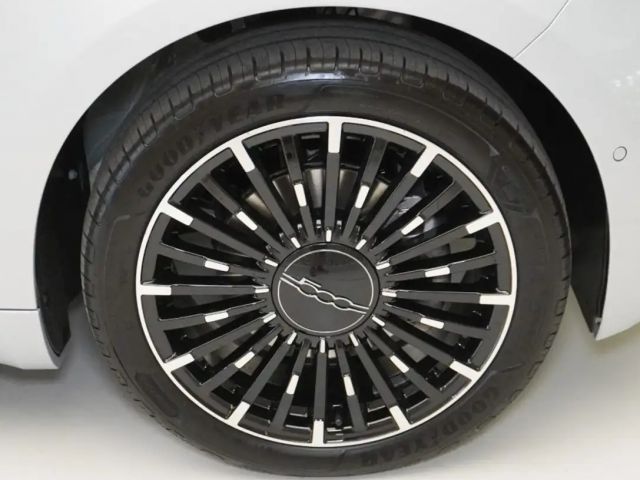 Fiat 500e 42 kWh La Prima