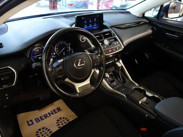 Lexus NX Hybrid Aut. *CARPLAY *ASSISTENZ *LENKRADHZG