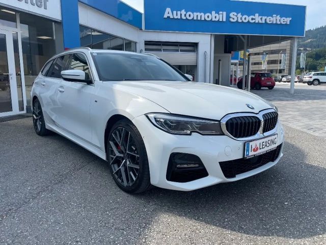 BMW 330 330e M-Sport Touring xDrive