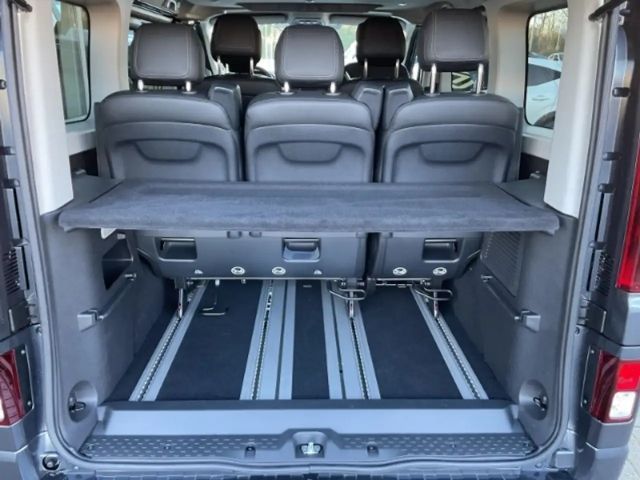 Renault Trafic Blue EDC Spaceclass