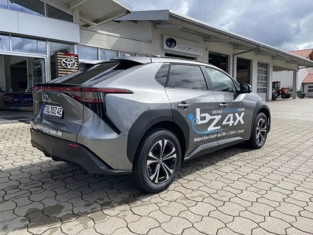 Toyota bZ4X Teamplayer *TOP*