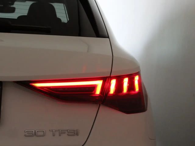 Audi A3 30 TFSI Sedan