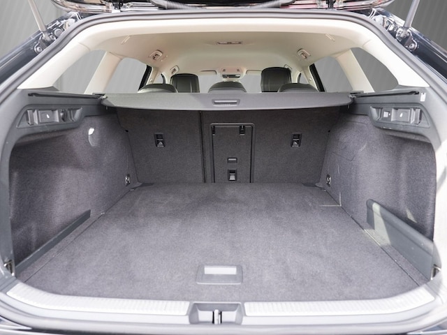 Volkswagen Passat 1.5 eTSI Business DSG Variant