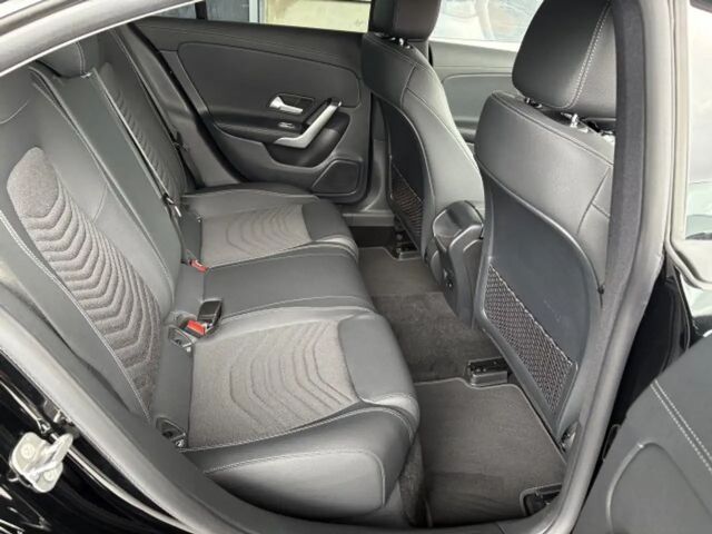 Mercedes-Benz CLA 180 Coupé Progressive