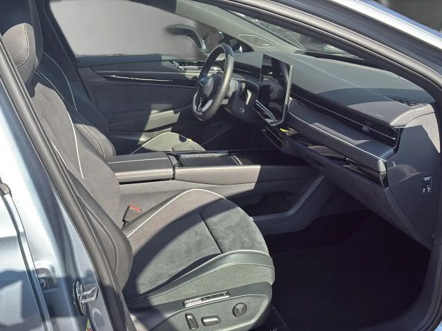 Volkswagen ID.7 IQ.Drive Pro