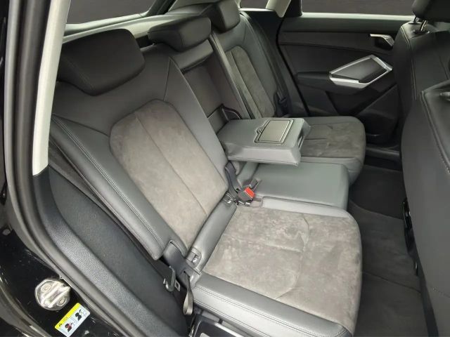 Audi Q3 35 TDI S-Tronic