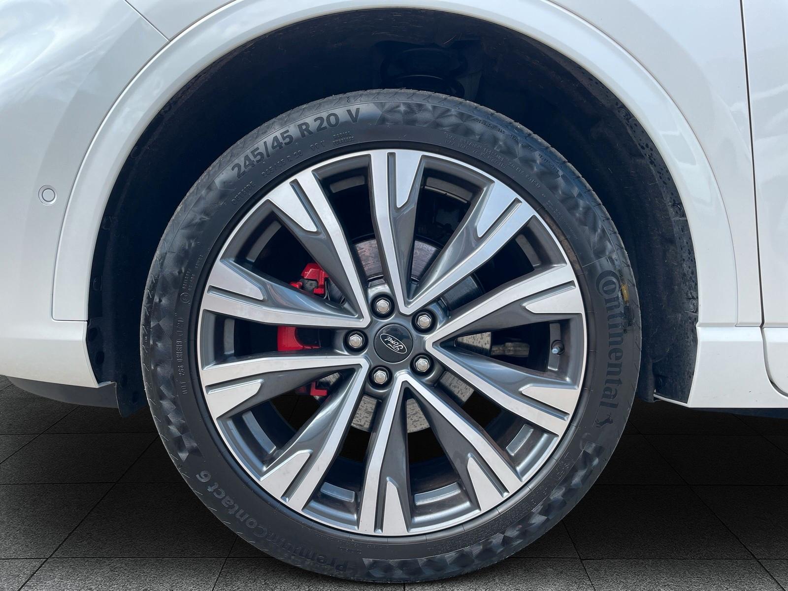 Ford Kuga Plug in Hybrid ST Line X