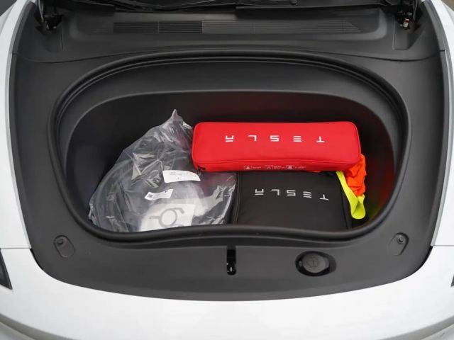 Tesla Model 3 Standard Range