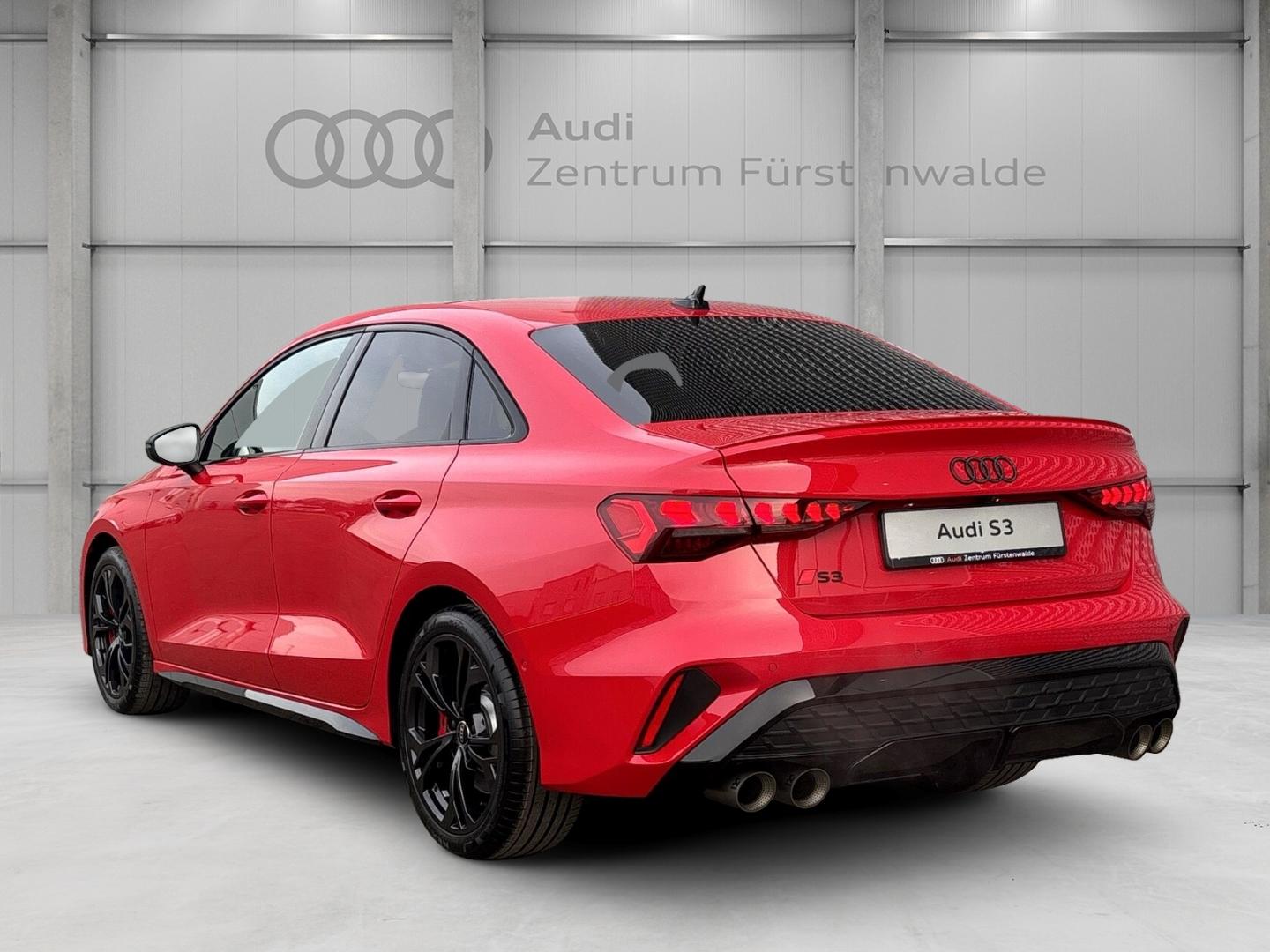 Audi S3 Quattro S-Tronic Sedan