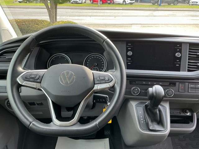 Volkswagen Caravelle 2.0 TDI T6