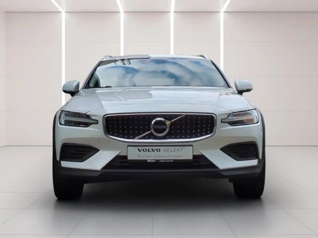Volvo V60 Cross Country AWD