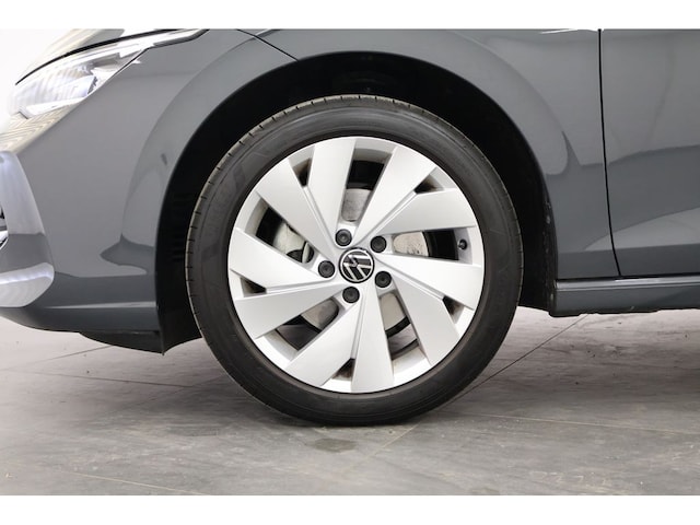 Volkswagen Golf 1.5 eTSI DSG Golf VIII