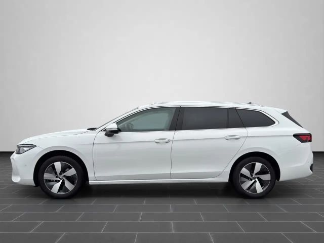 Volkswagen Passat 1.5 eTSI Business DSG Variant