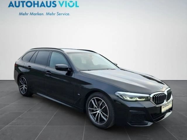 BMW 520 520d M-Sport Touring