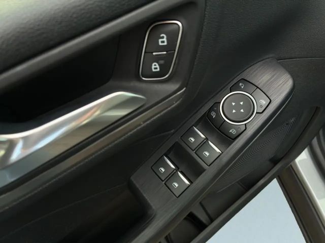 Ford Kuga Plug in Hybrid Titanium