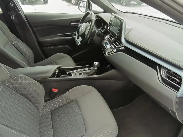 Toyota C-HR Hybride Team D