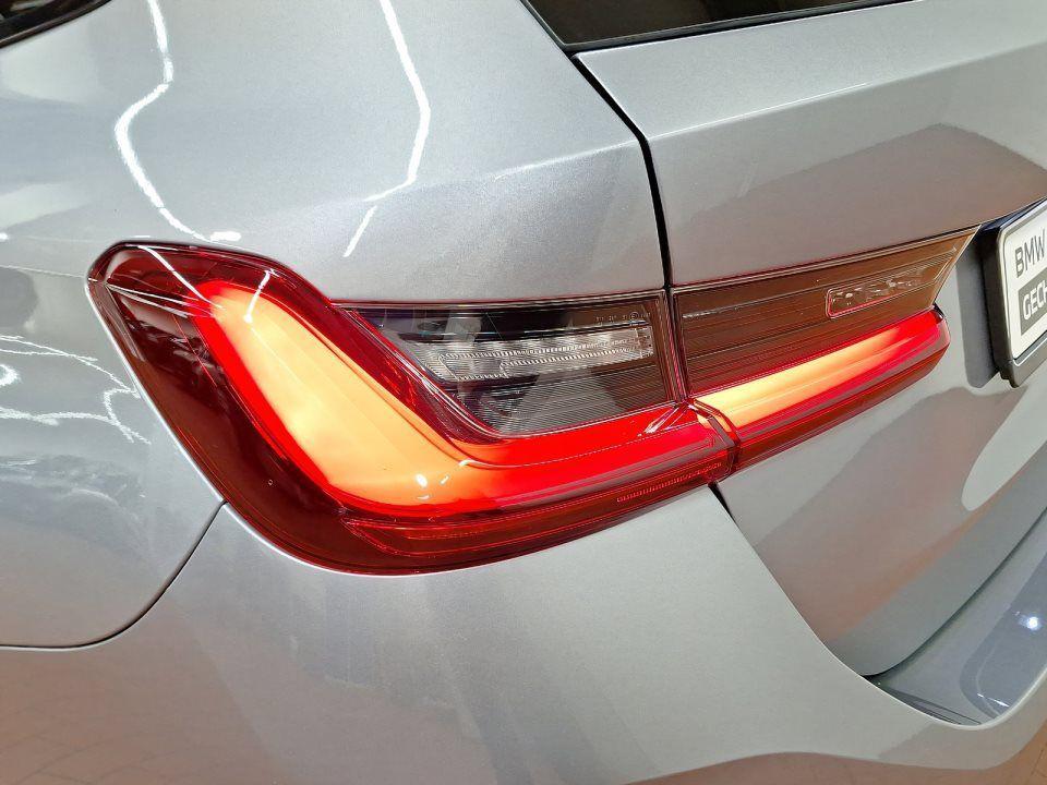 BMW 330 330i Touring