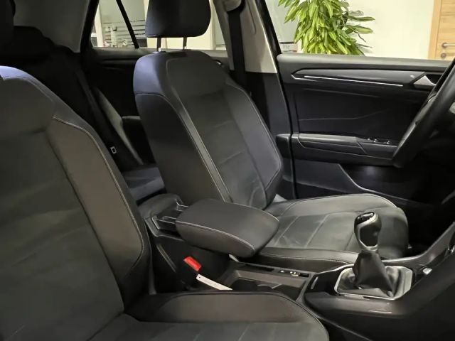 Volkswagen T-Roc IQ.Drive Style