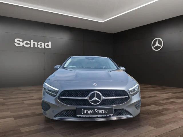 Mercedes-Benz A 180 A 180 PROGRES+LED+KAMERA+CARPLAY+SHZ+ASSIST+DAB+